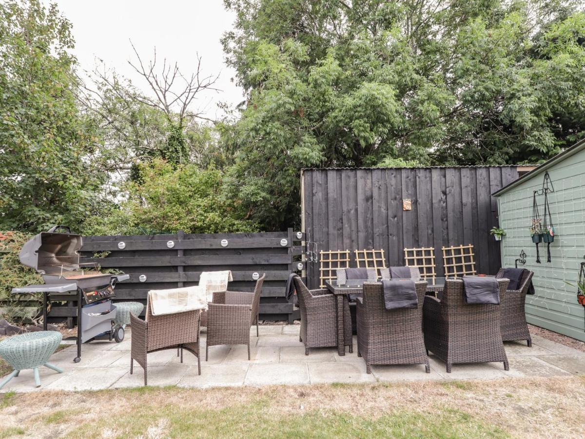 16 Fairfield Road Villa อินเวอร์เนส ภายนอก รูปภาพ