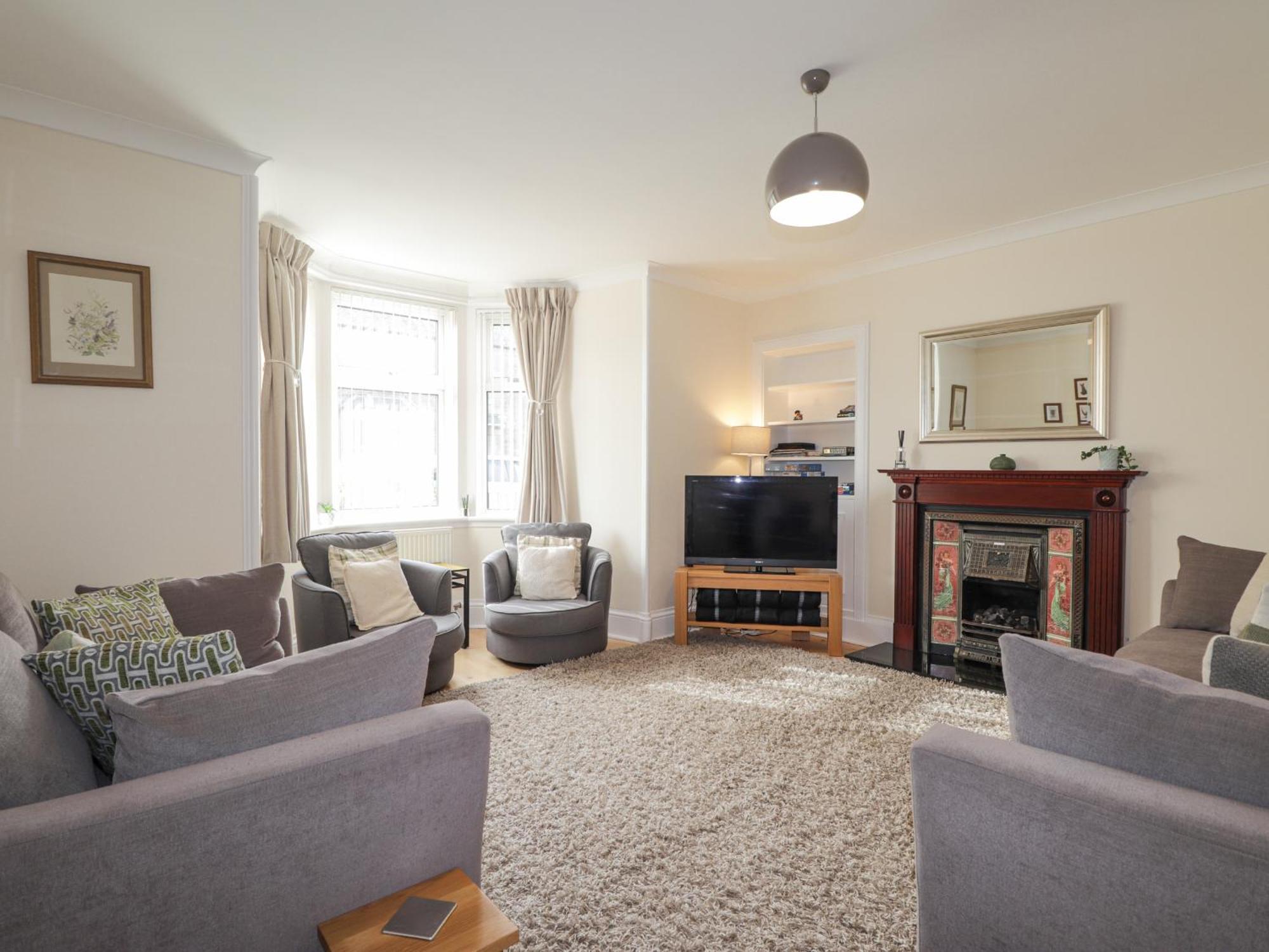 16 Fairfield Road Villa อินเวอร์เนส ภายนอก รูปภาพ